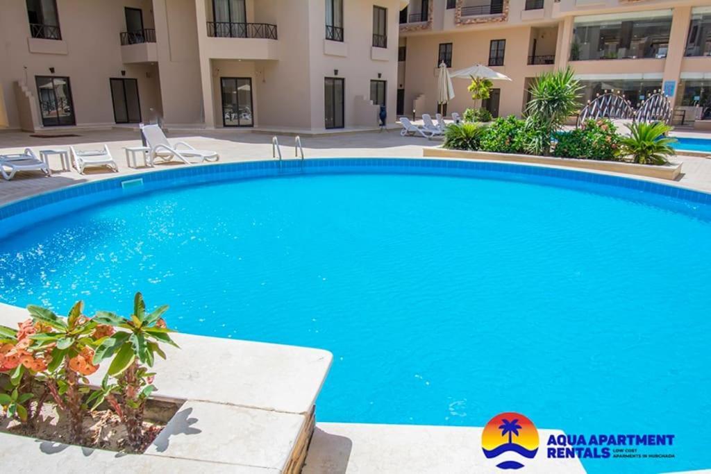 1 Bedroom Poolside B106 Aqua Tropical