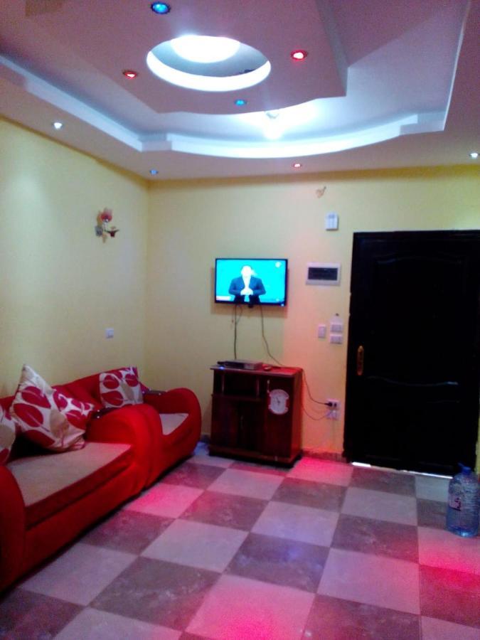 Pyramids Apartment