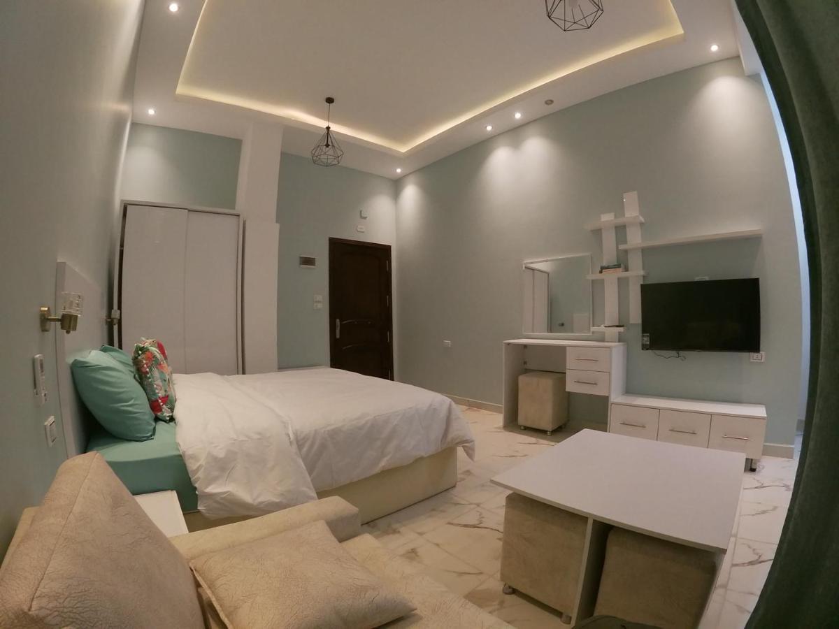 Apartment Dive *
