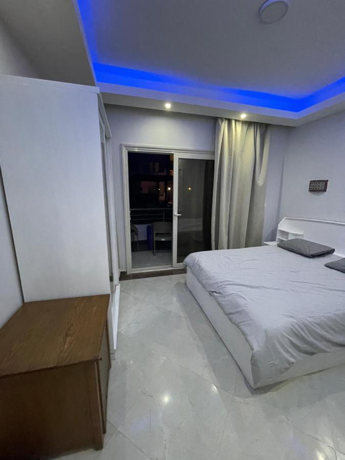 Schoene In Cecelia Resort, Am Pool,strand,nur Paare Und Familien * Hurghada