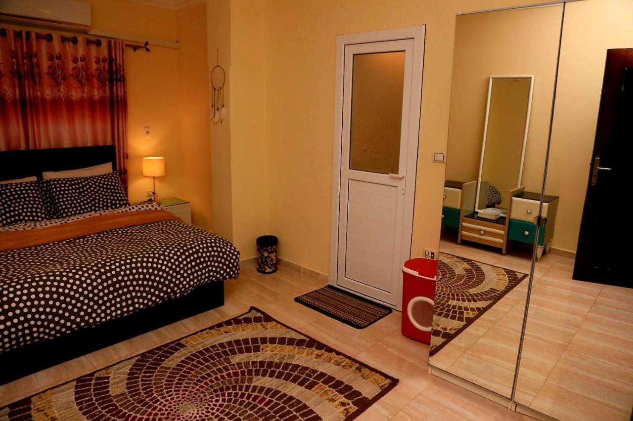 Golden Oasis Luxurious Private With Pool