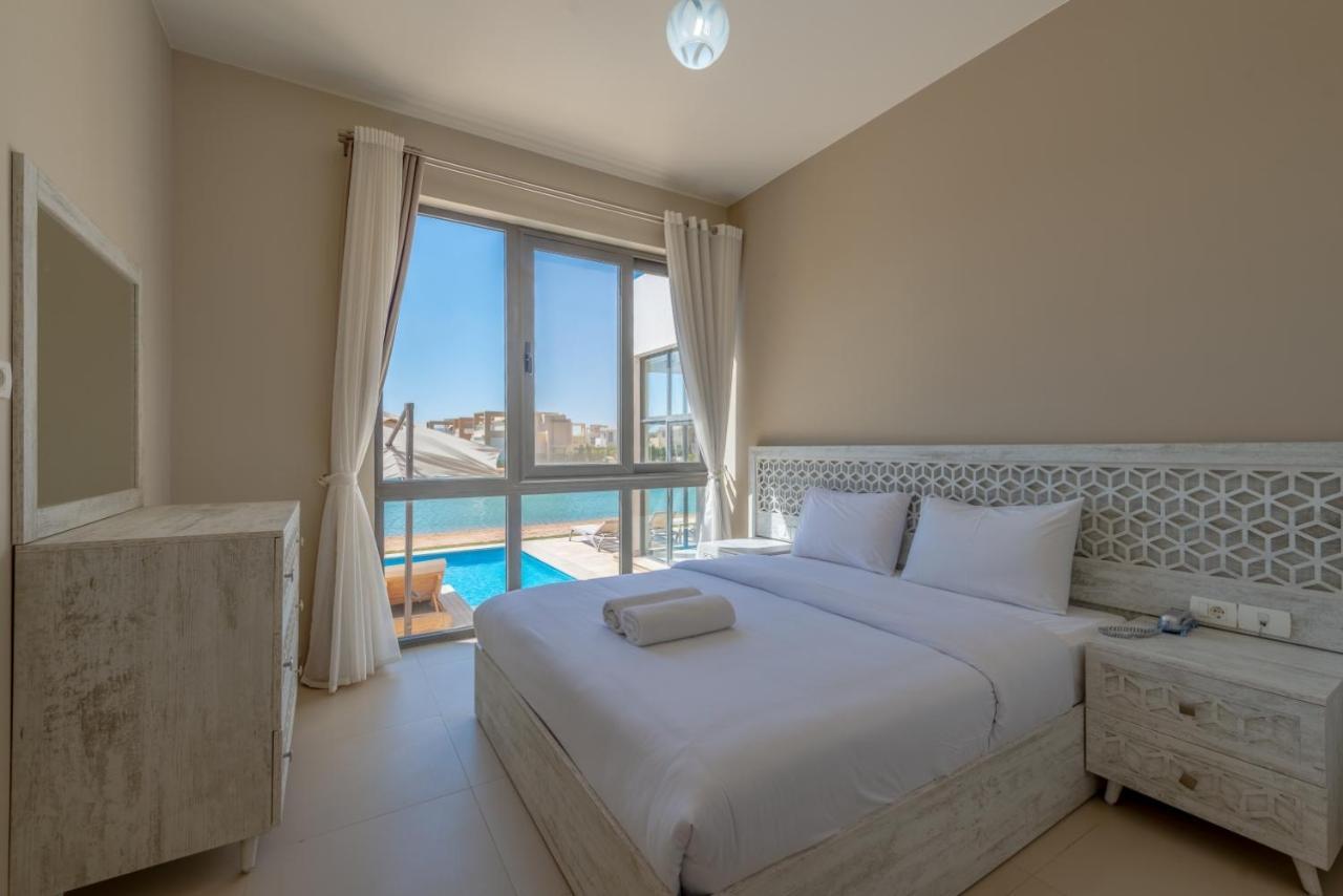 Ascot Bay, Premium 5br Lagoon House & Pool In Tawila, El Gouna Villa