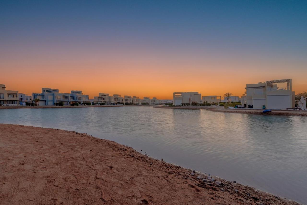 Ascot Bay, Premium 5br Lagoon House & Pool In Tawila, El Gouna Villa *