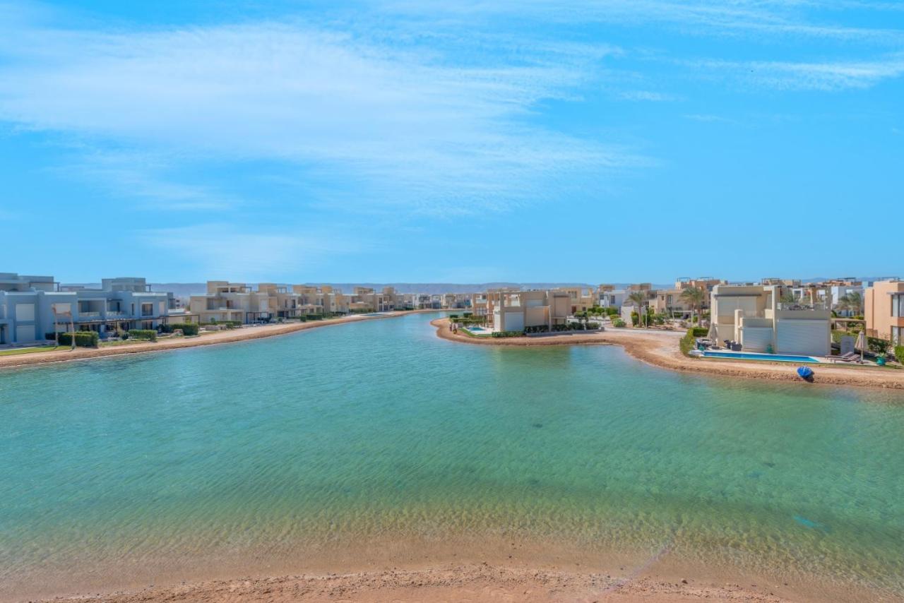 Ascot Bay, Premium 5br Lagoon House & Pool In Tawila, El Gouna Villa