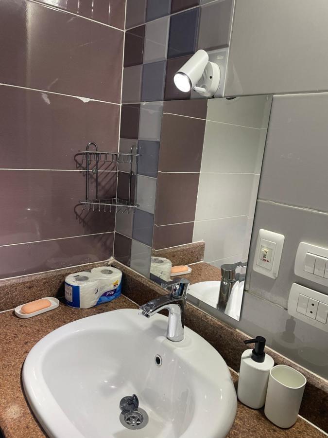 Schoene In Cecelia Resort, Am Pool,strand,nur Paare Und Familien Apartment Hurghada