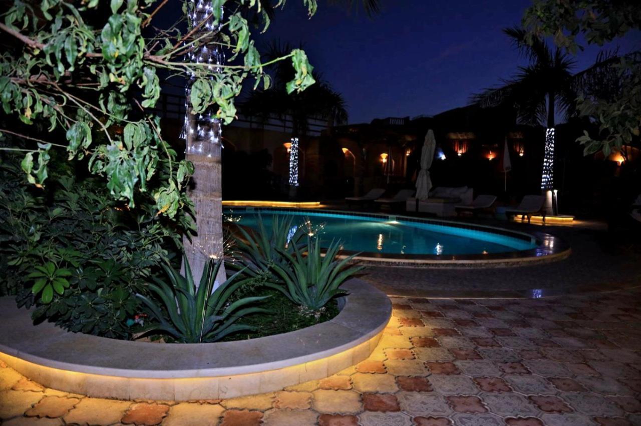 Golden Oasis Luxurious Private With Pool *