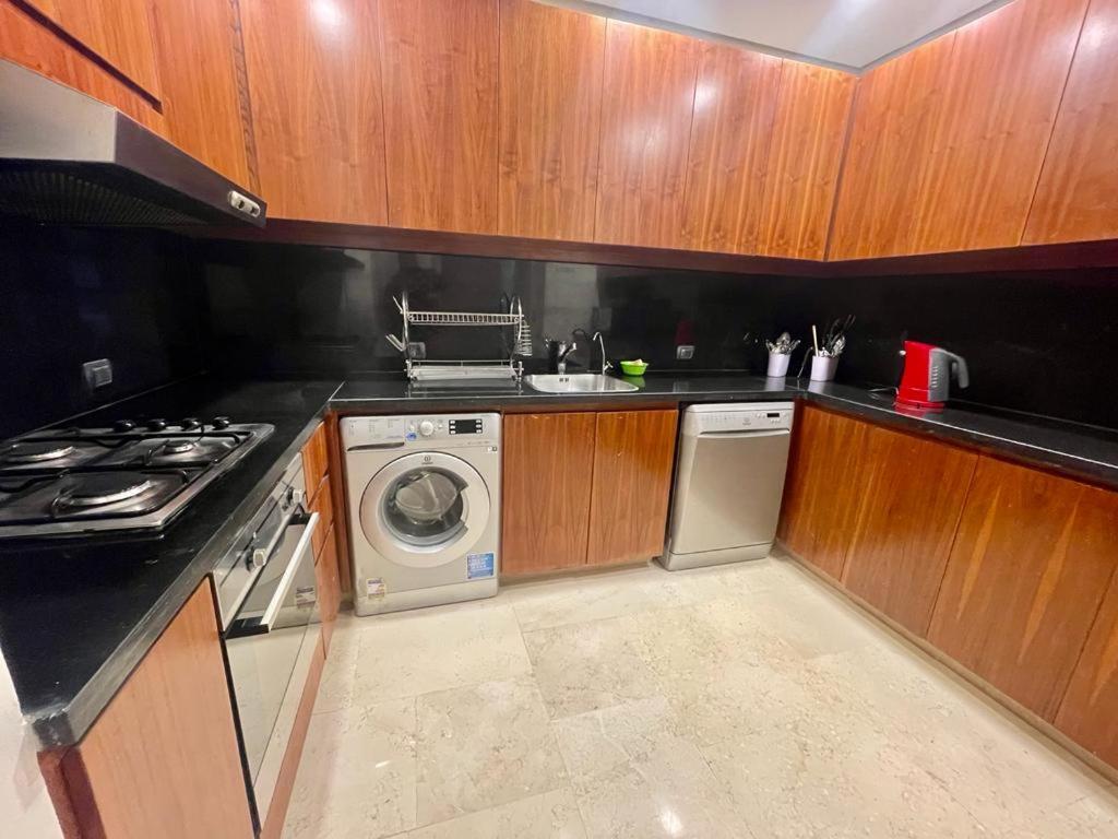 A S 2108 / 3 Bedroom *