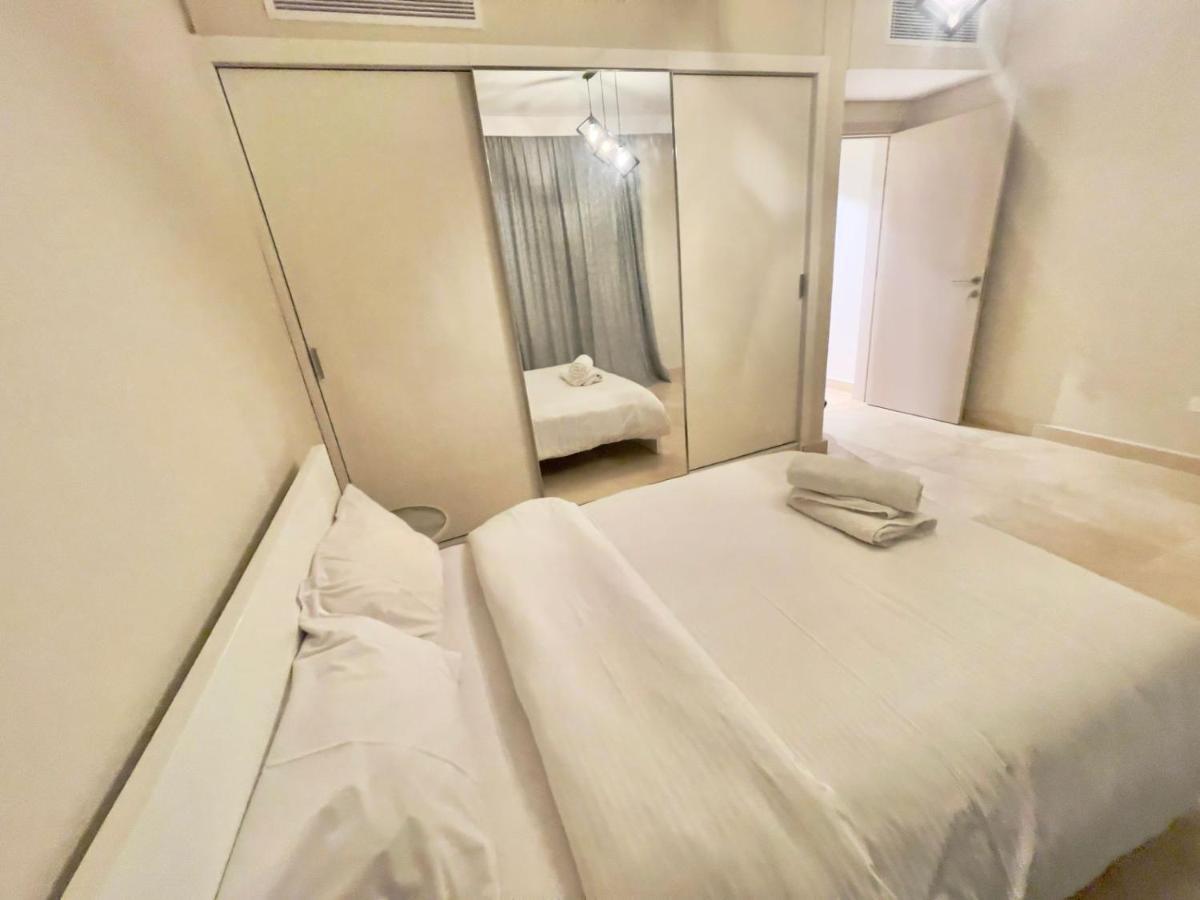 M7-4a-03 Mangrove 2 Bedroom *
