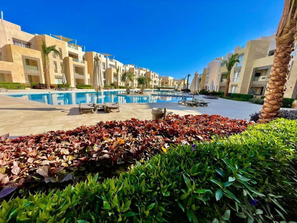 M7-4a-03 Mangrove 2 Bedroom