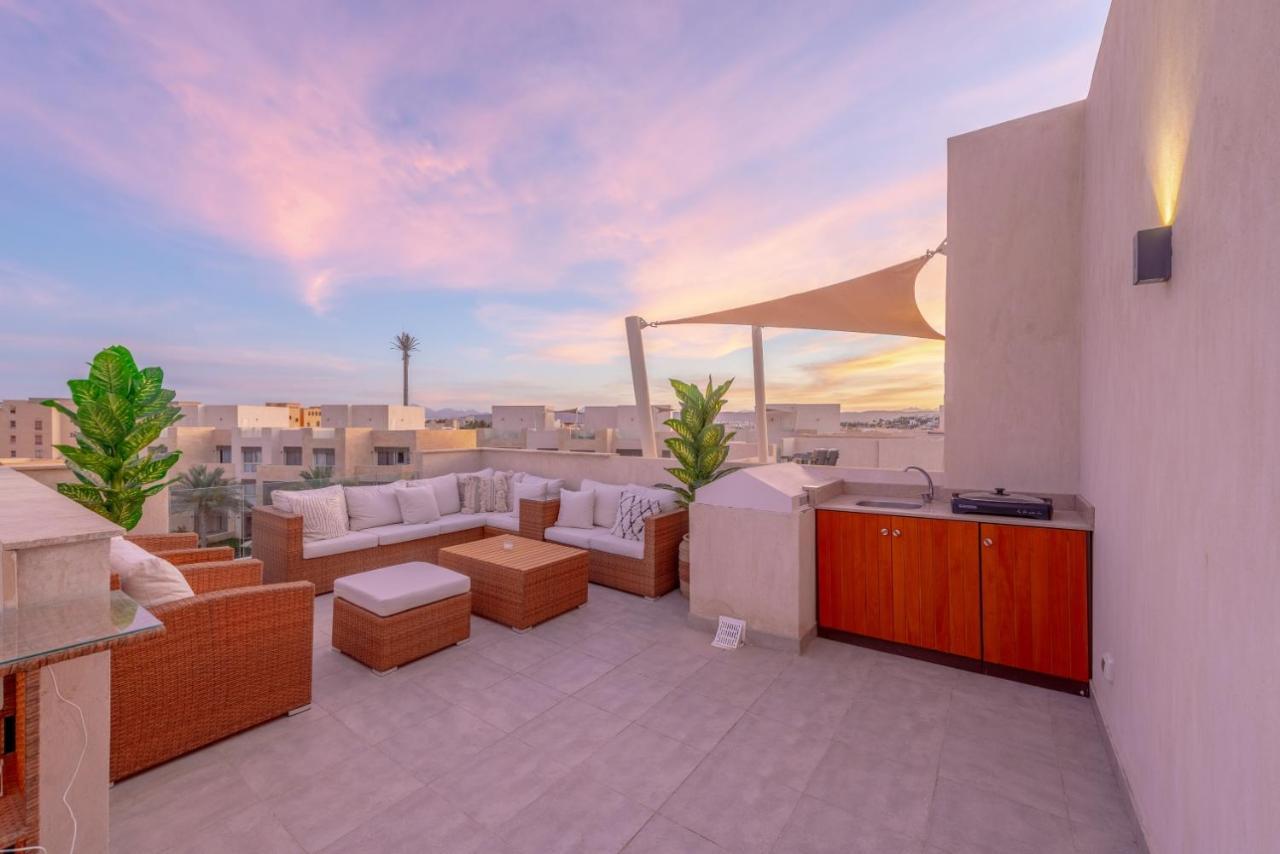 Coastal Vibe 2br In Mangroovy, El Gouna. Private Rooftop & Pool * Hurghada