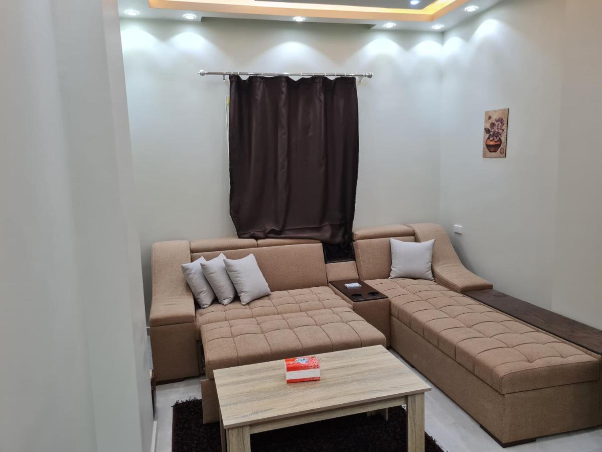 Apartment One Front Of Dream *
