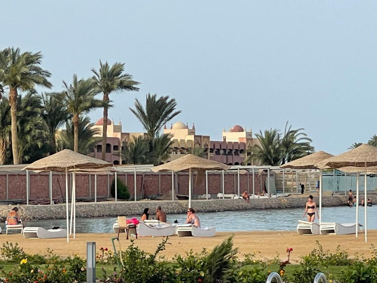 ساحرة