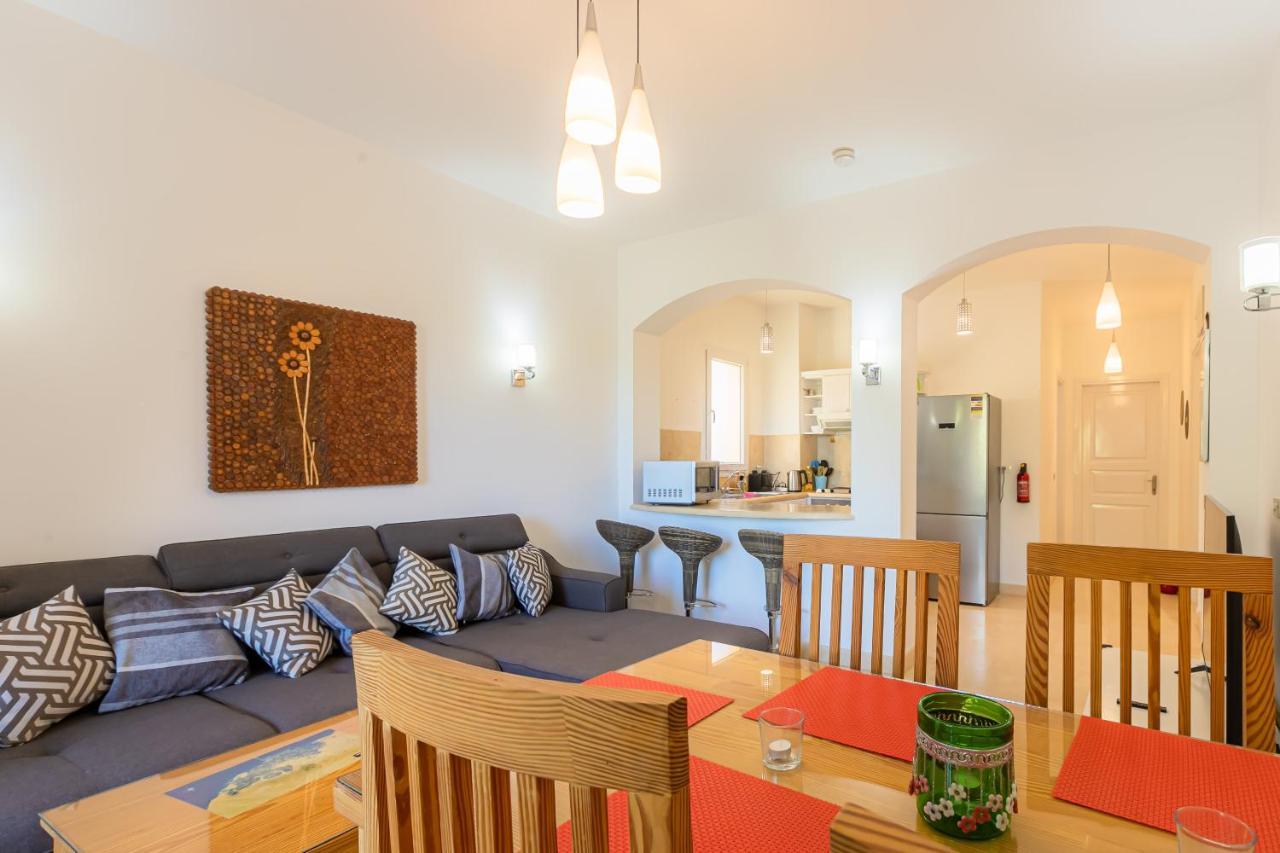 2 Bedroom Condo, With Pool, And & Lagoon Access * Hurghada