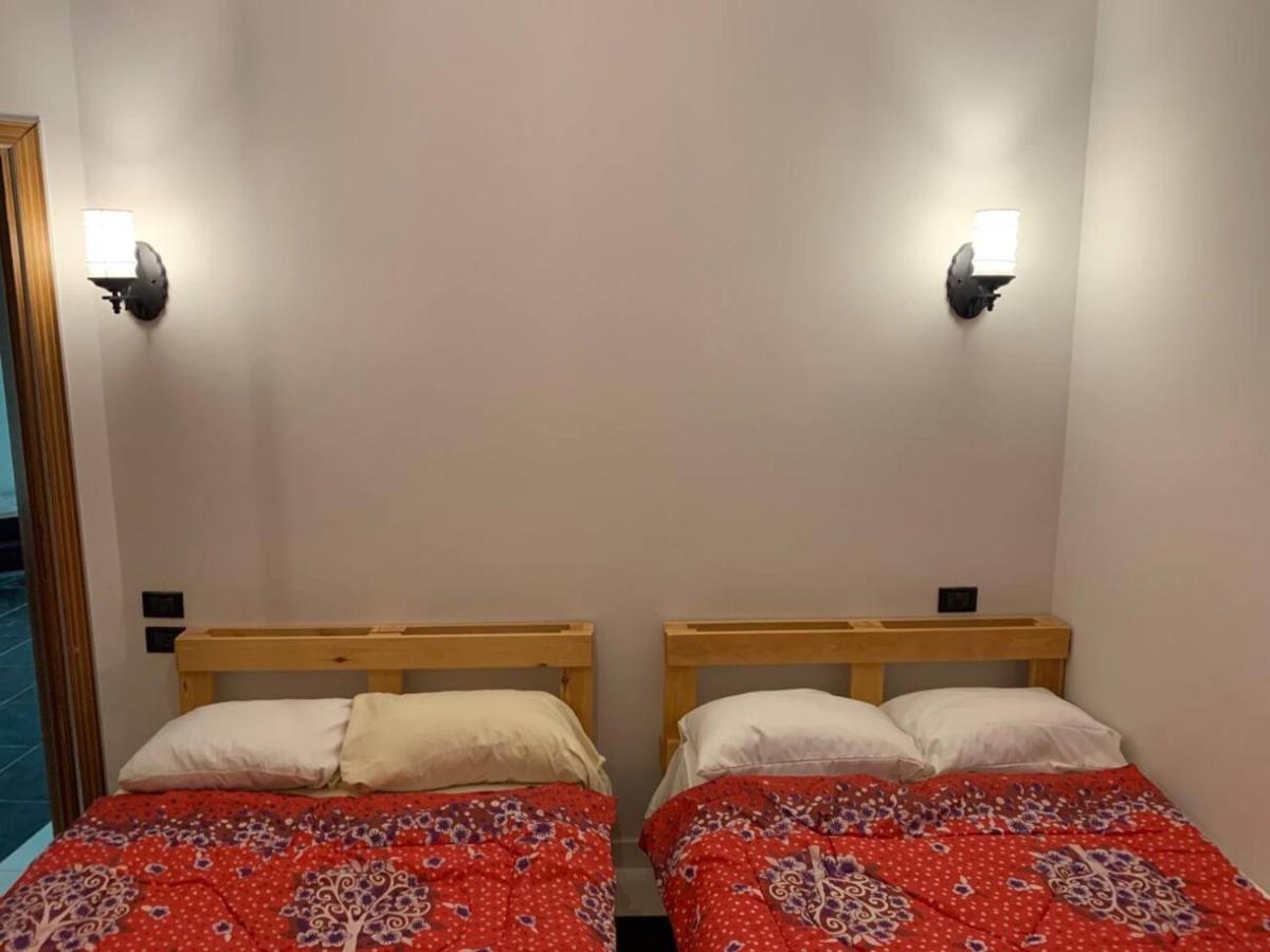 Deluxe 2 Bedroom *