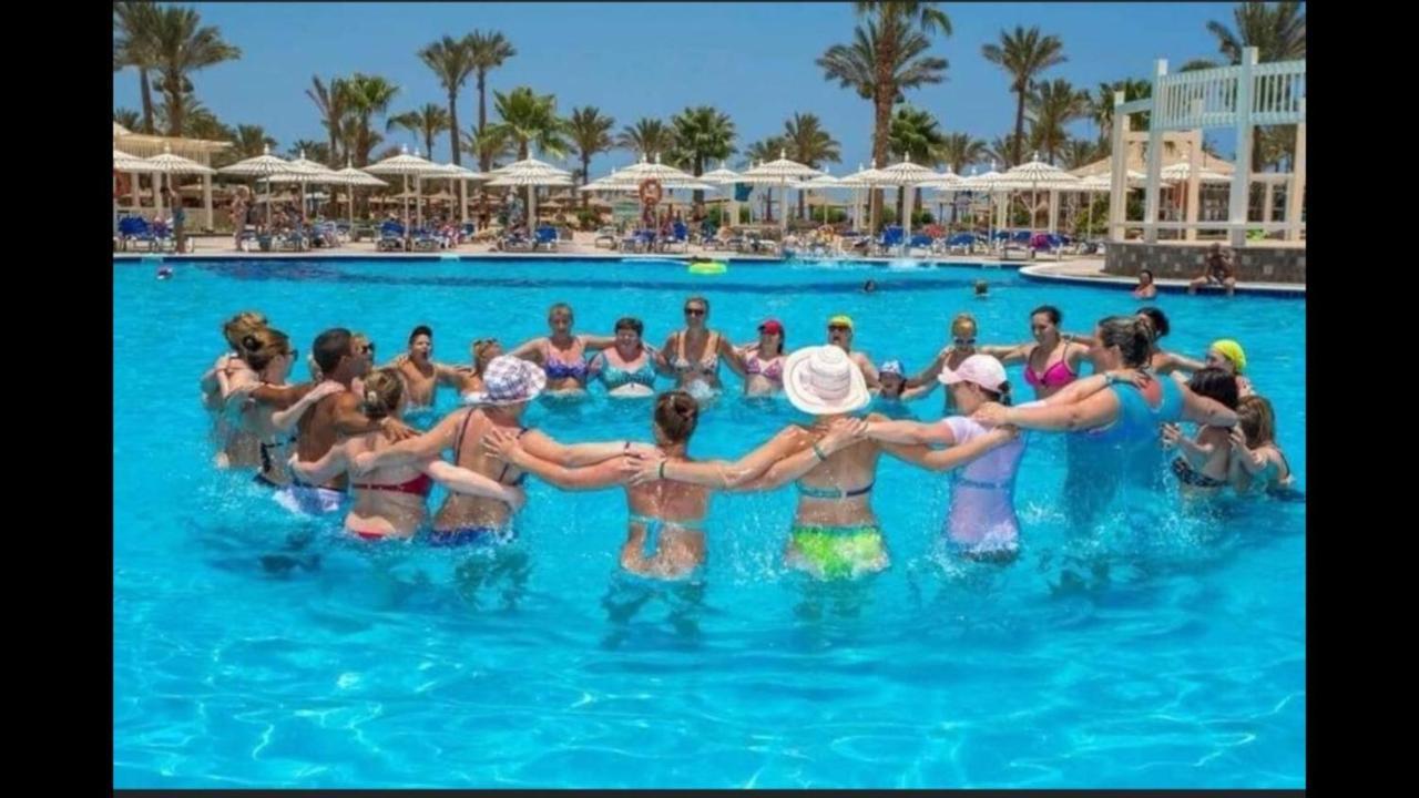 Family In View Aqua Mirage Bay Appartement