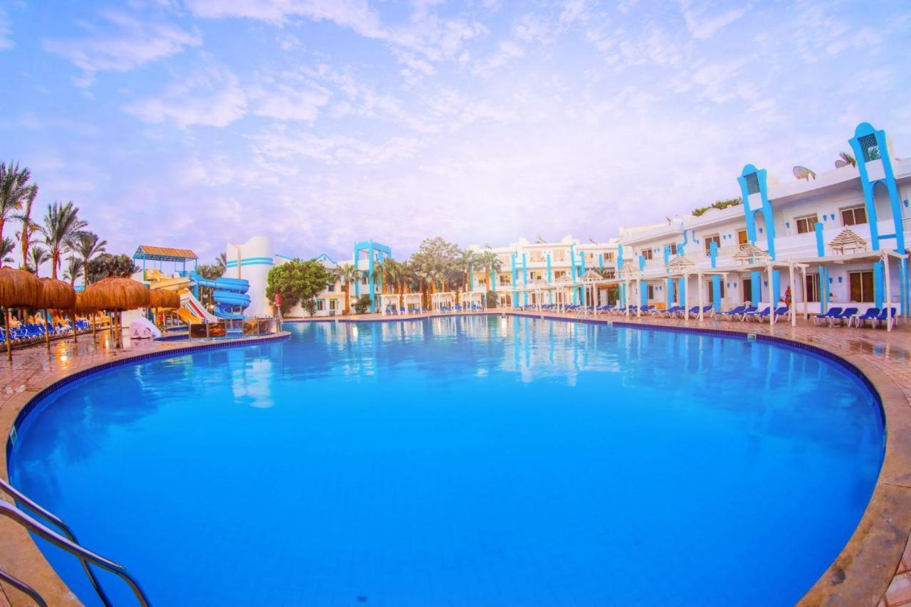 Mirage & Aqua Park Apartment