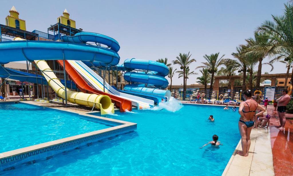 Apartment Mirage & Aqua Park *