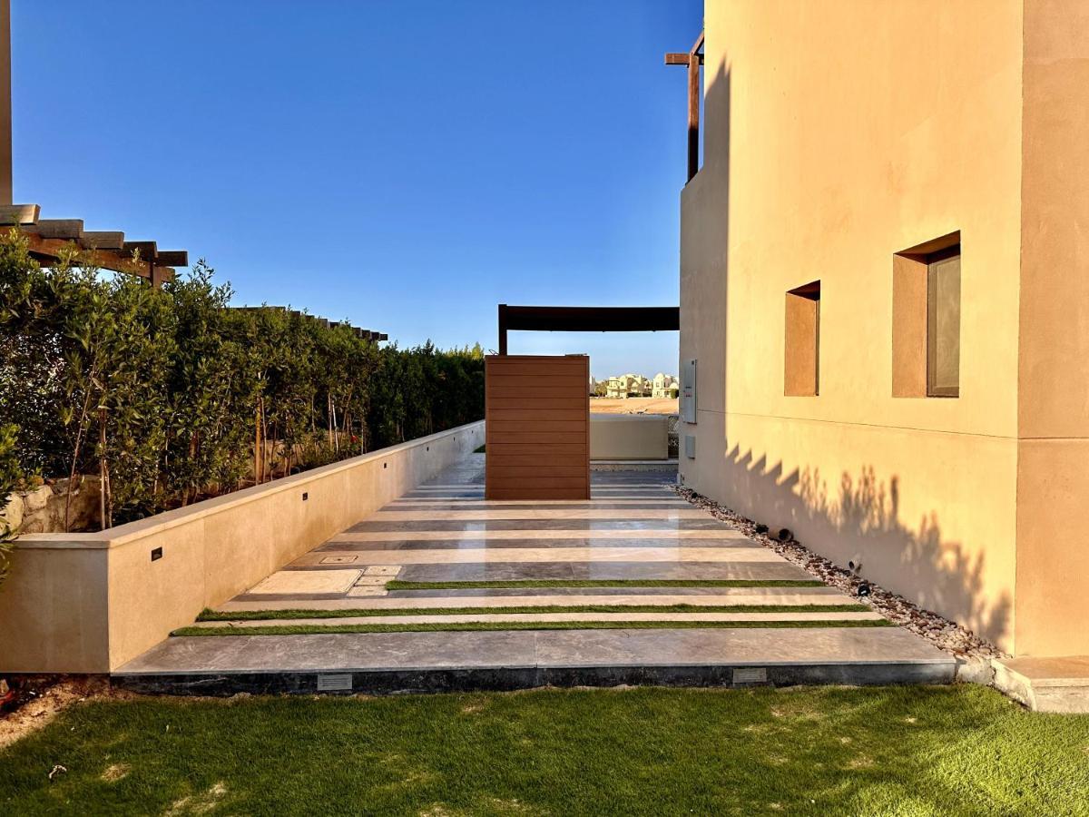 Luxurious With Infinity Private Pool & Jacuzzi Over Sabina Island's Lagoon Villa Hurghada