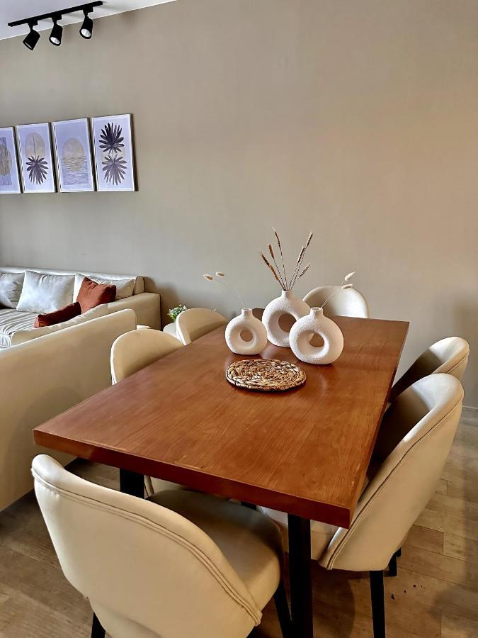 Villa Luxurious With Infinity Private Pool & Jacuzzi Over Sabina Island's Lagoon