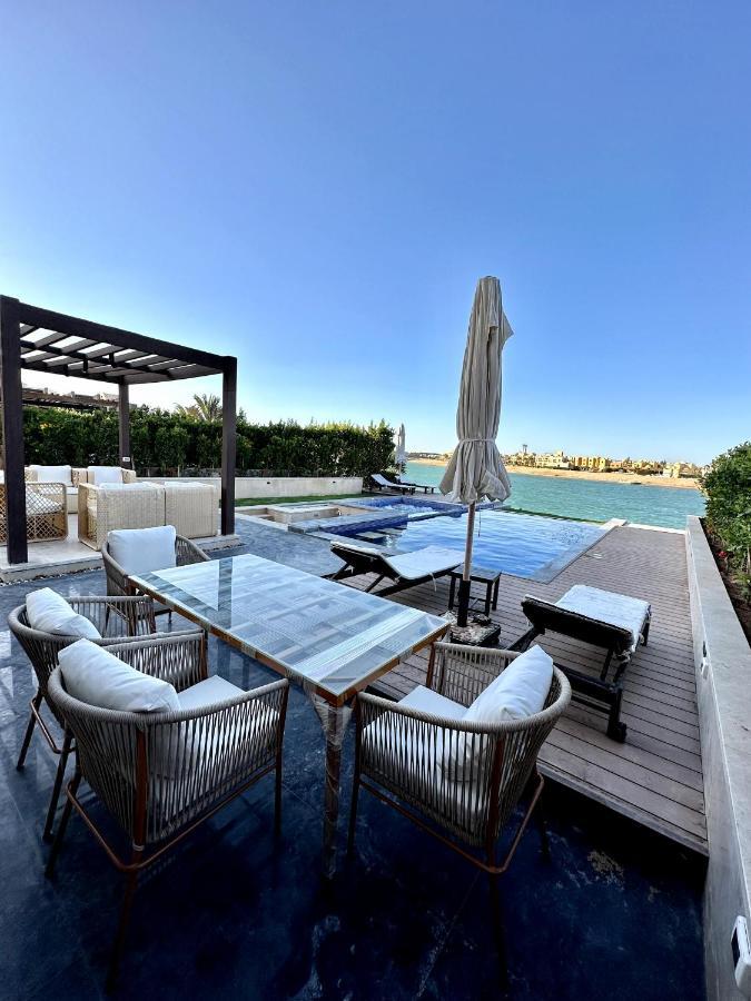 Luxurious With Infinity Private Pool & Jacuzzi Over Sabina Island's Lagoon Villa Hurghada
