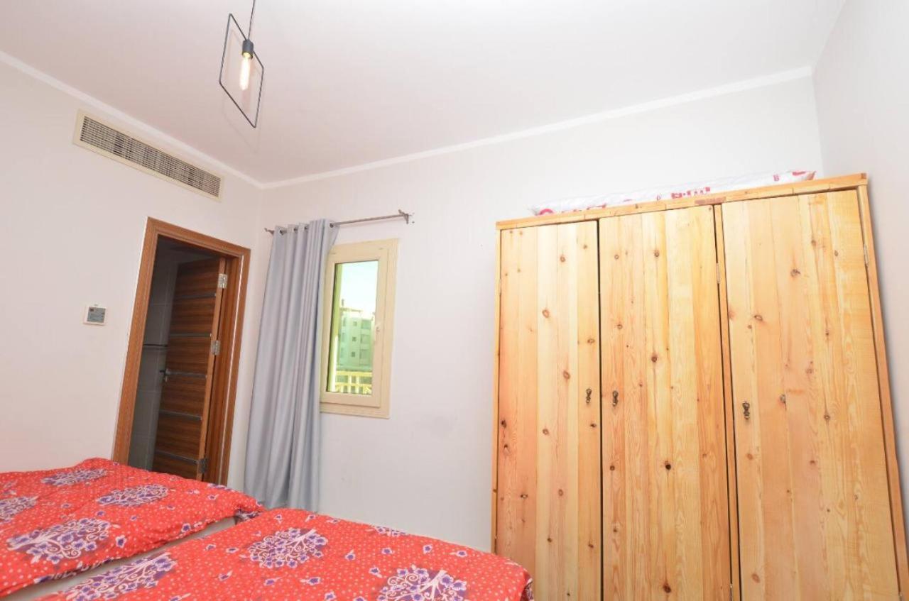 Deluxe 2 Bedroom Apartment *