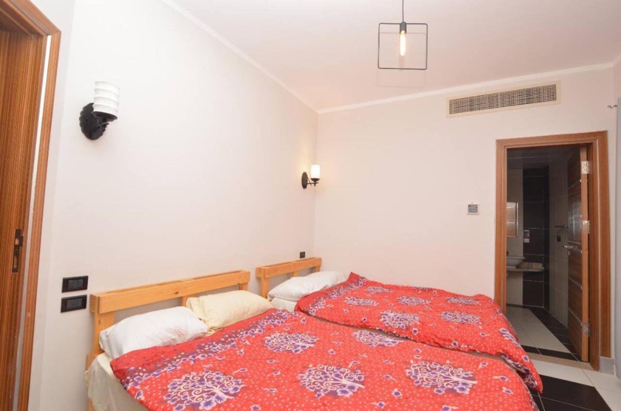 Deluxe 2 Bedroom Apartment