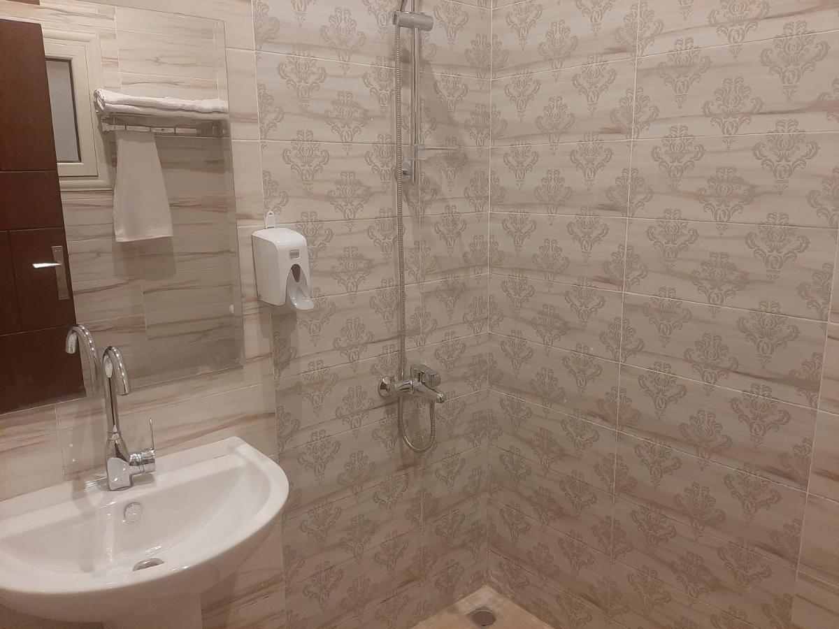 La Casa Aparthotel *