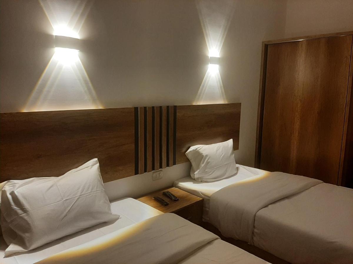 Aparthotel La Casa *