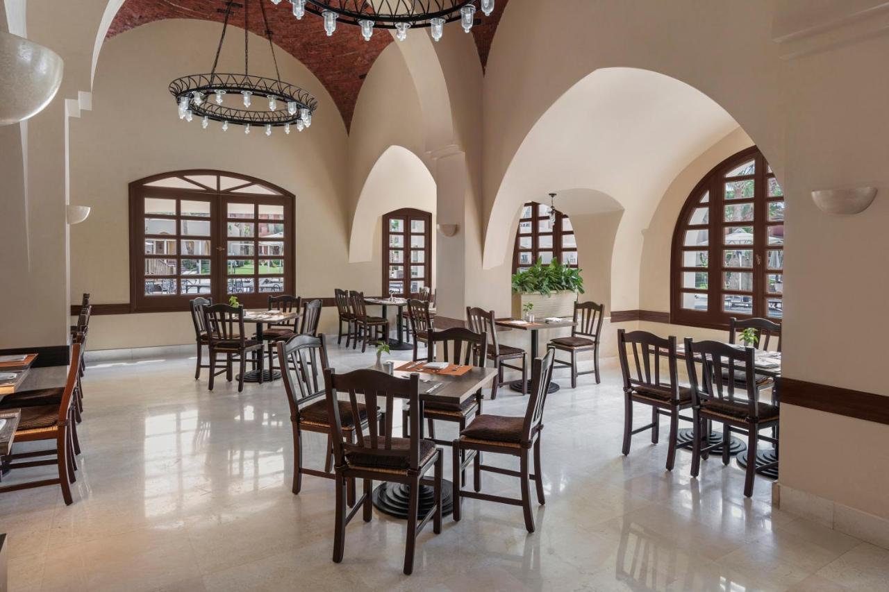 Jaz Makadina Resort 5*