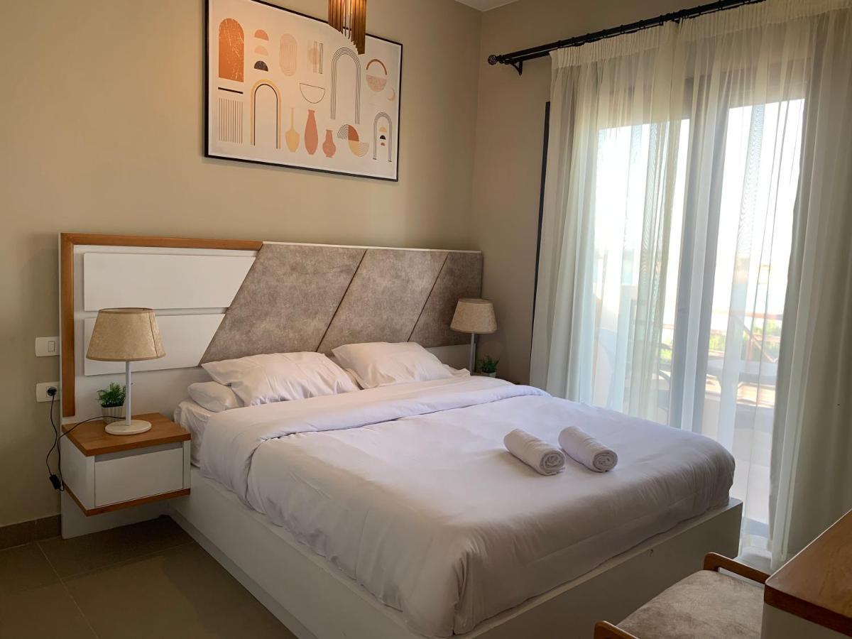 Villa Luxurious With Infinity Private Pool & Jacuzzi Over Sabina Island's Lagoon