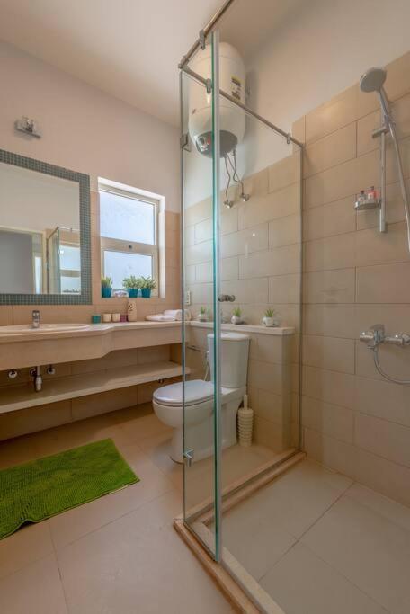 Peaceful 2-bedroom In Waterside, El Gouna. Pool & Lagoon Apartment
