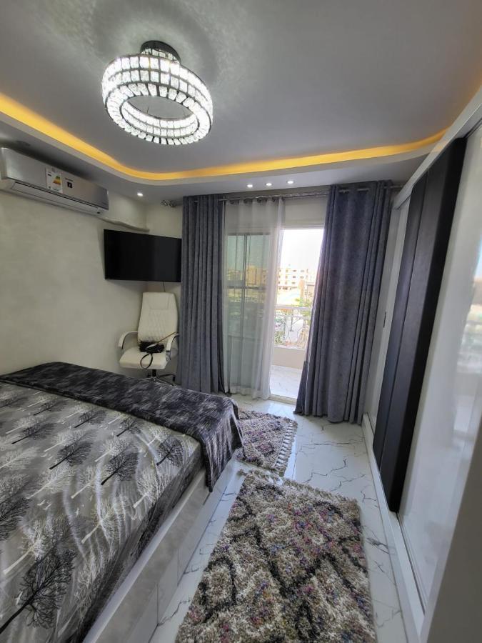 Apartment Hub *