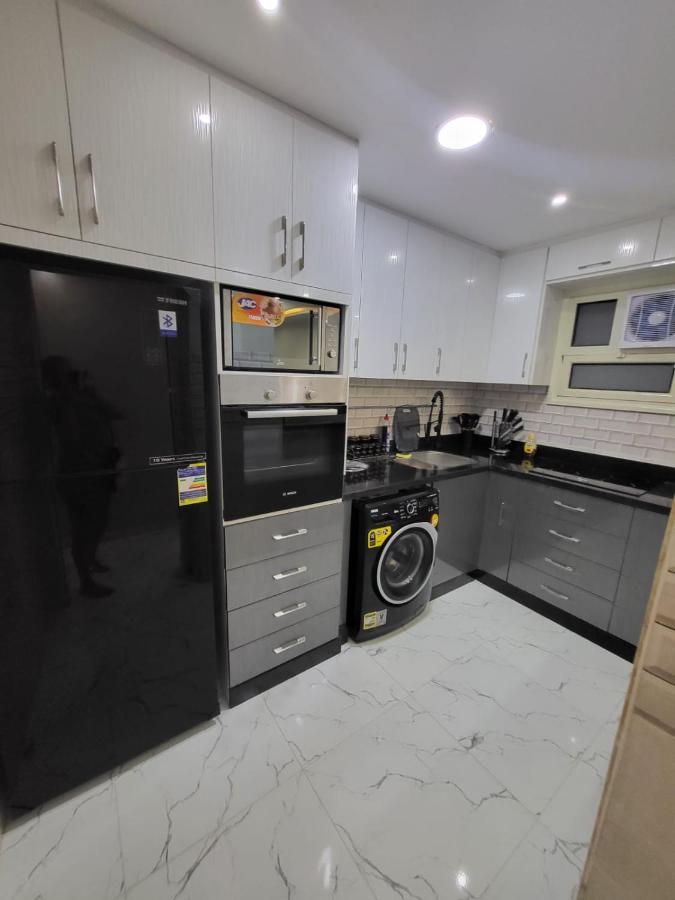 Hub Apartment *