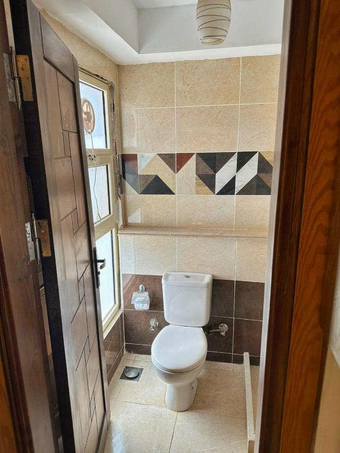 Hotel Moon Suites 4*
