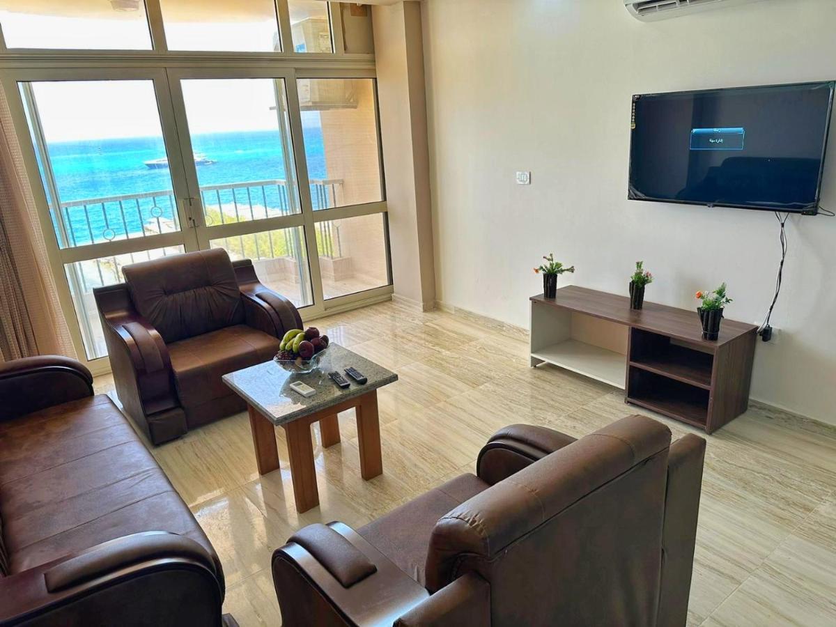 Moon Suites Hotel 4*