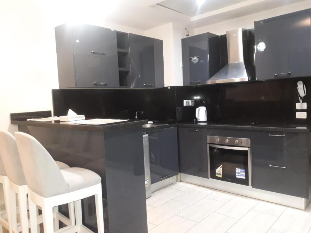 Apartment In Aldau Heights *