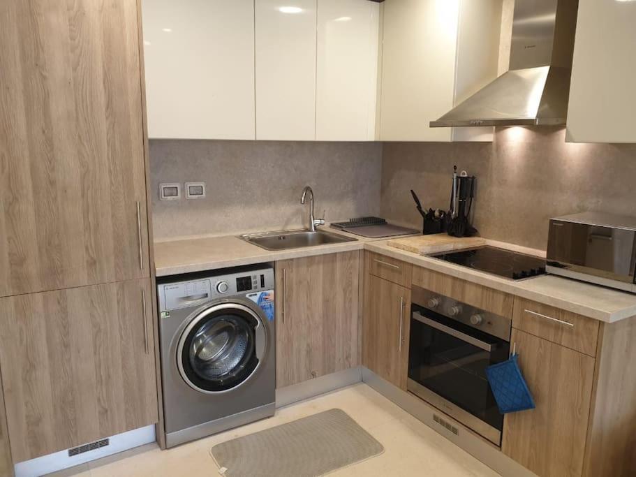 Apartment Mangroovy - Delicate 1br Ground Floor By The Pool *
