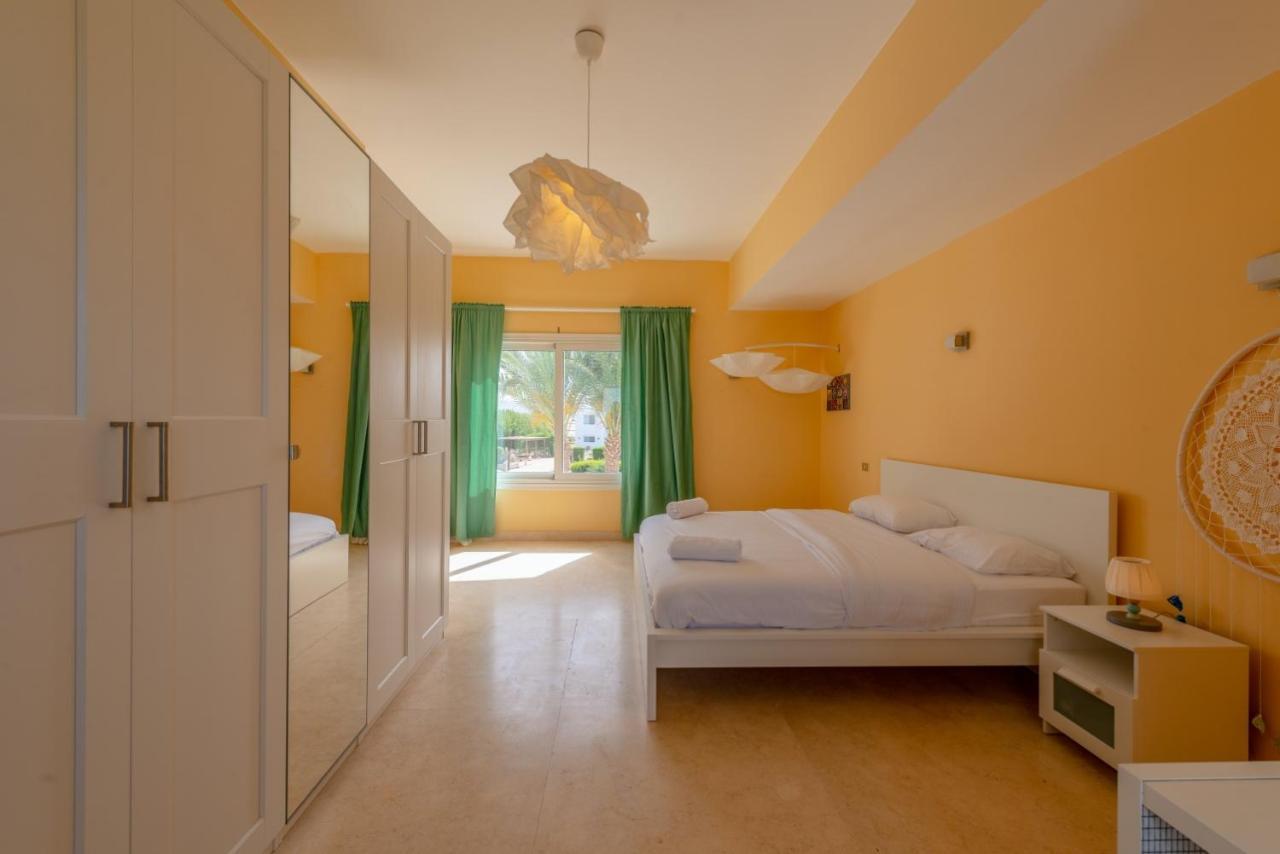4 Bedroom With Heated Pool, Jacuzzi & Lagoon View In Phase 4 Villa *