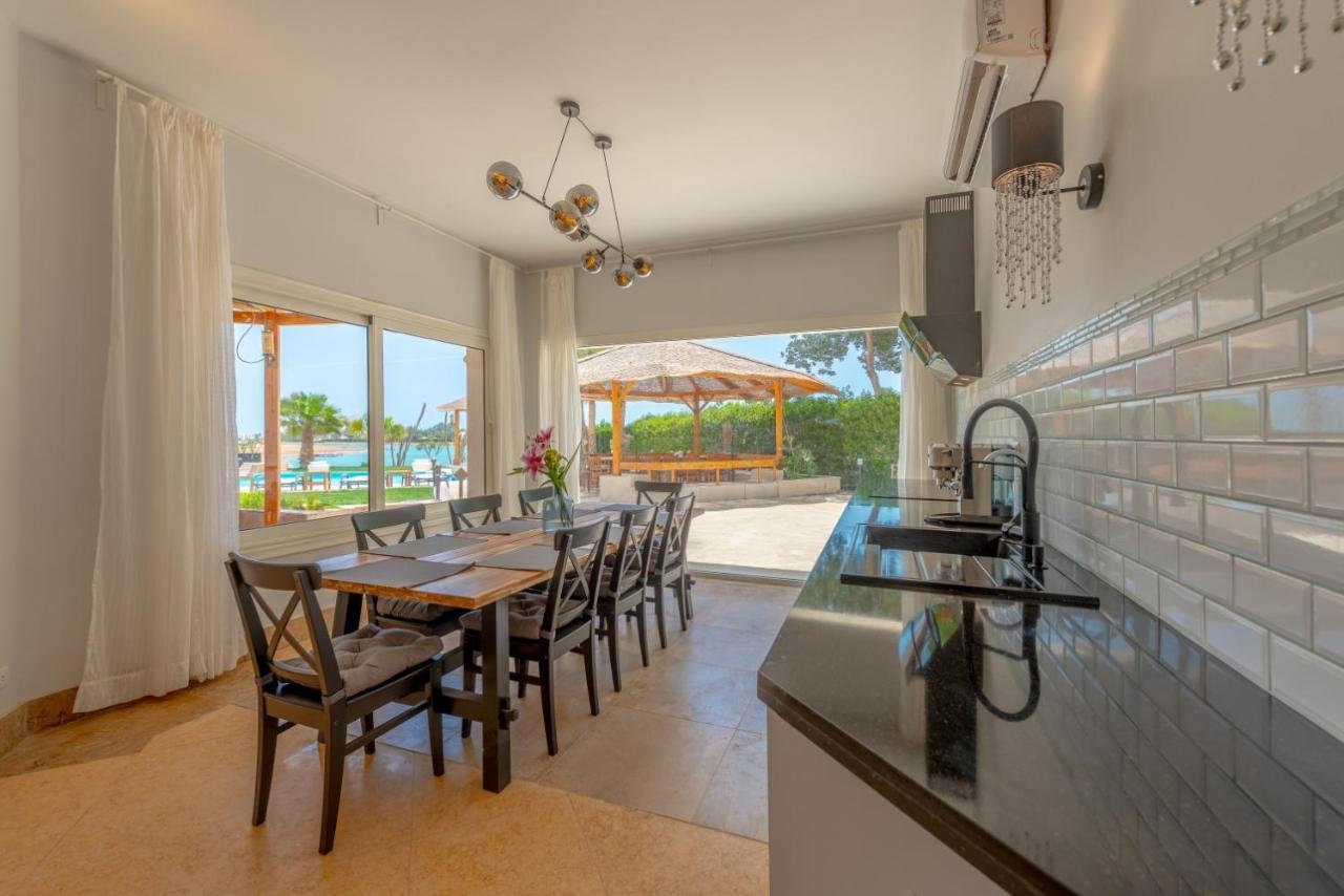 4 Bedroom With Heated Pool, Jacuzzi & Lagoon View In Phase 4 * Hurghada