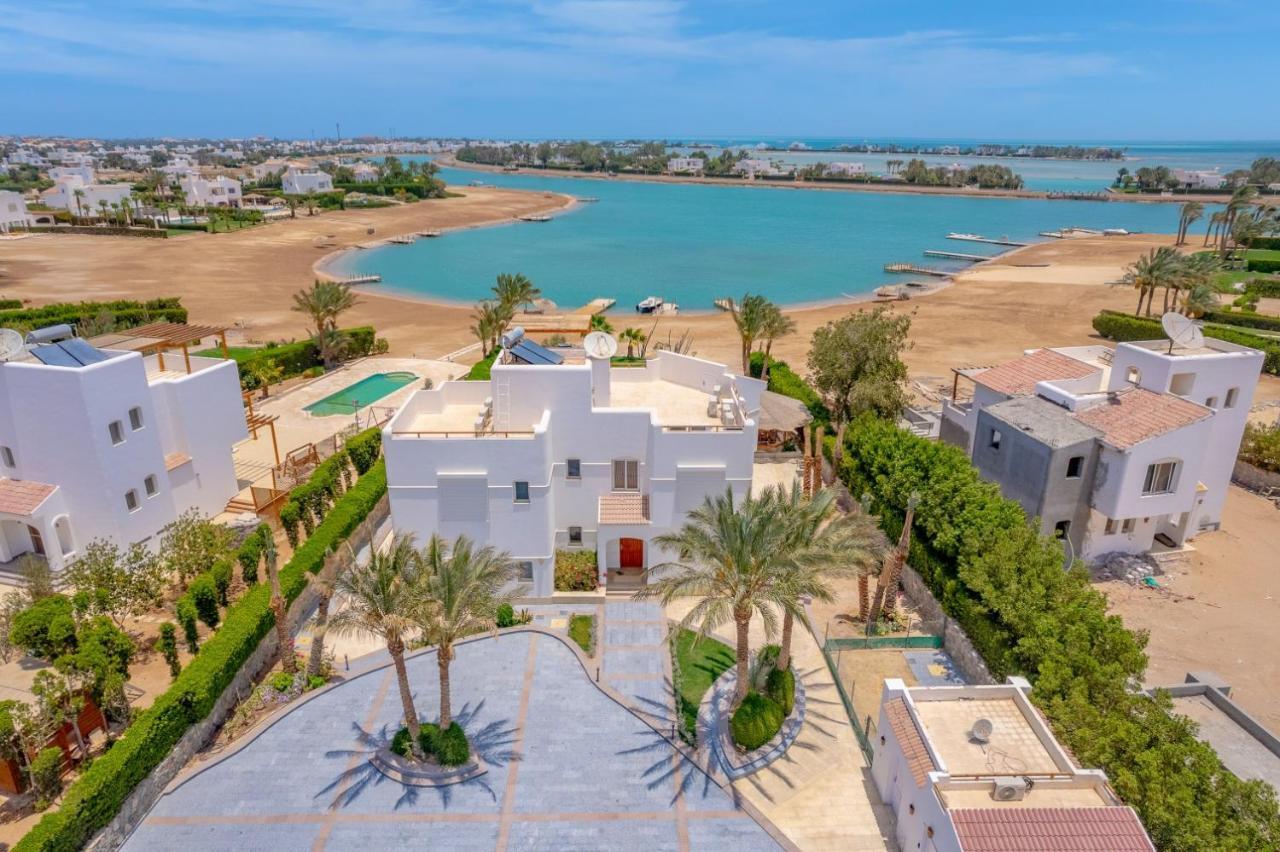 4 Bedroom With Heated Pool, Jacuzzi & Lagoon View In Phase 4 Hurghada