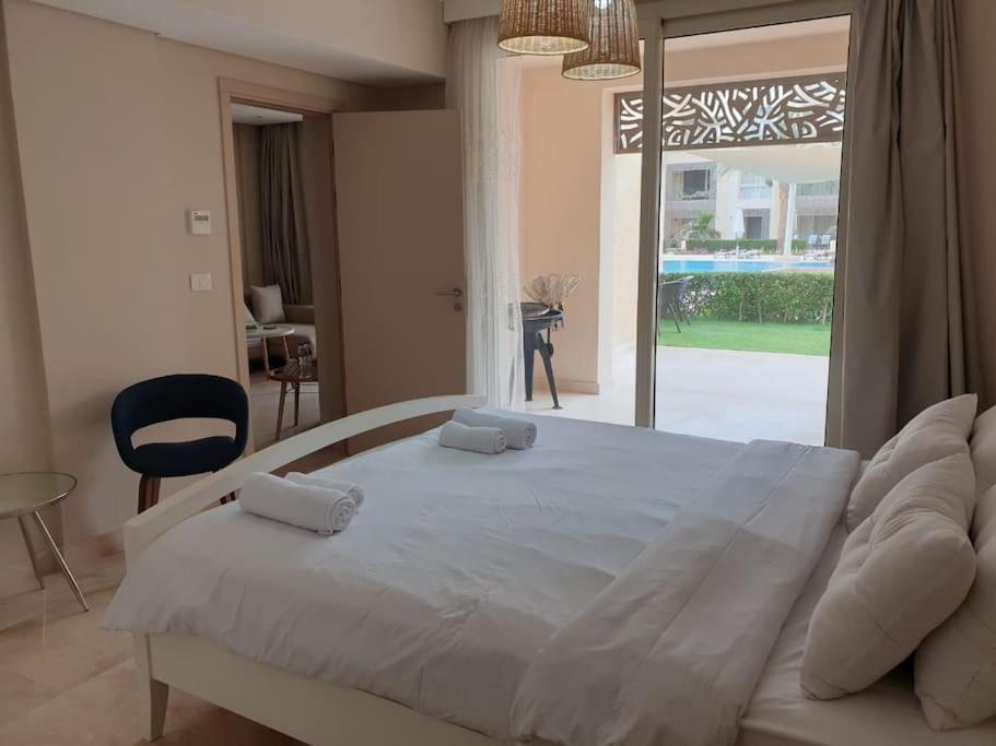 Apartment Mangroovy - Delicate 1br Ground Floor By The Pool