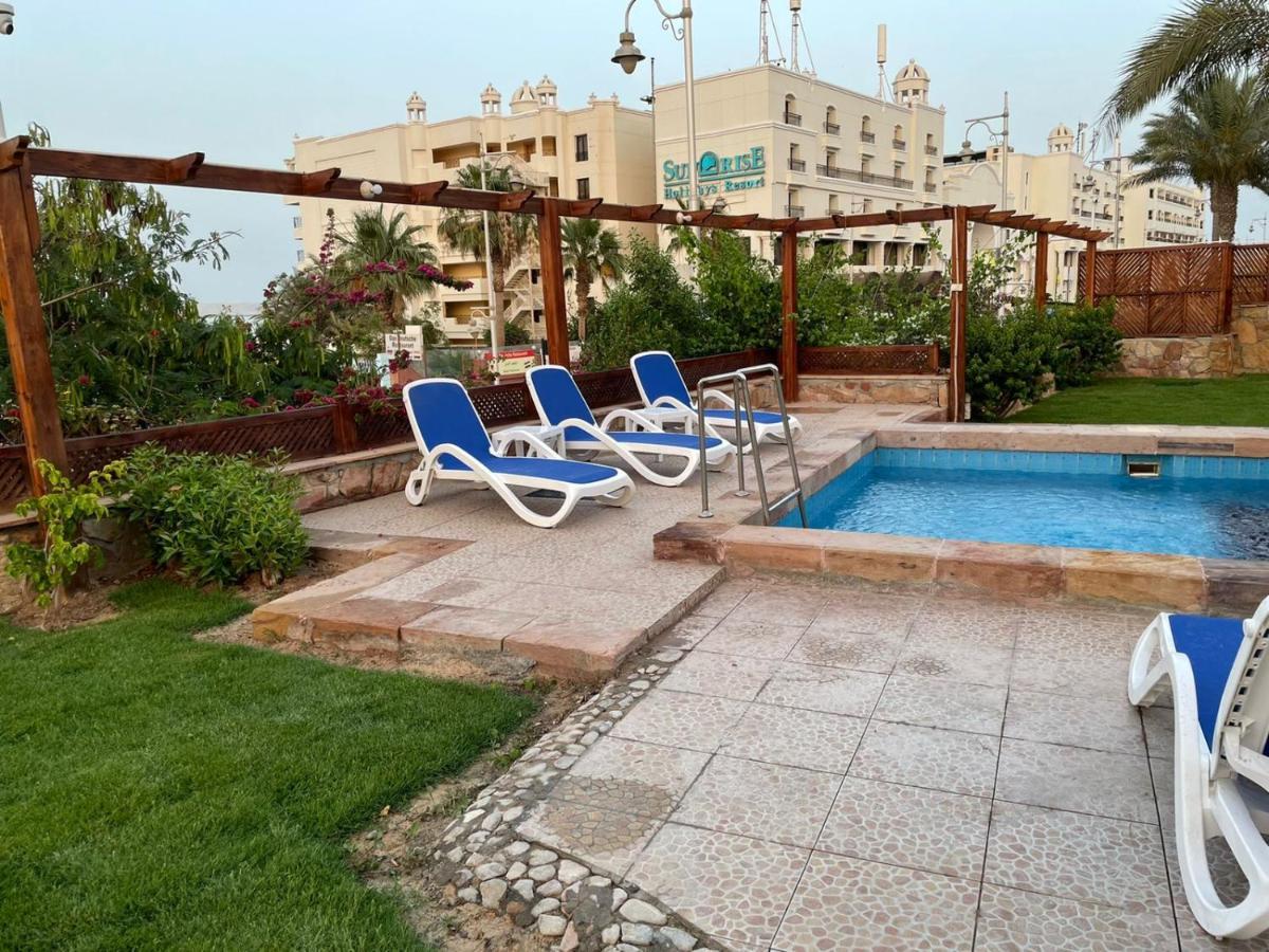 Serafy Center And Pool For Foreigners Adults Only Auberge de jeunesse *