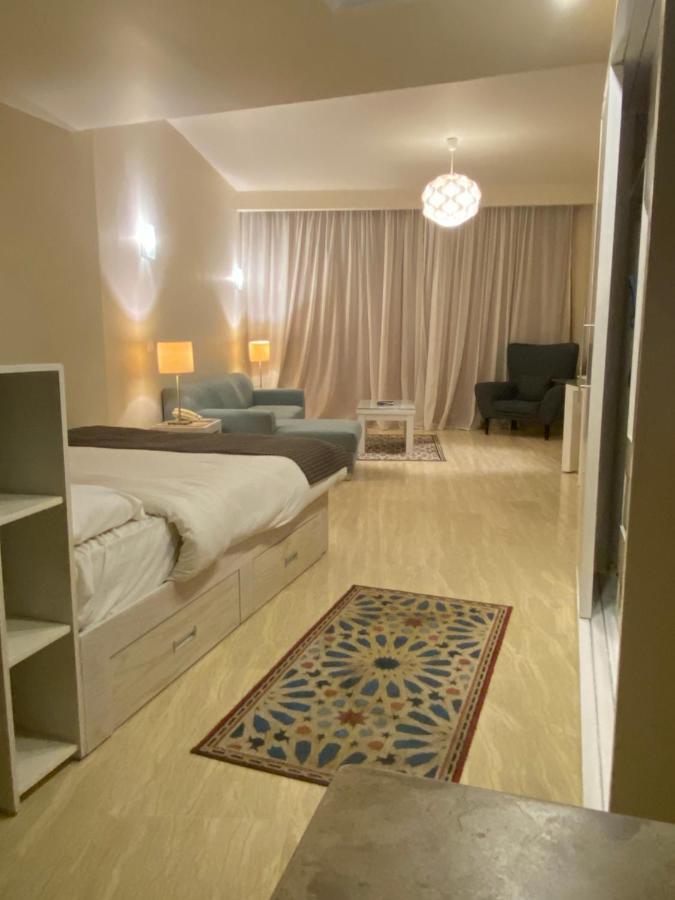 Azzurra Sahl Hasheesh