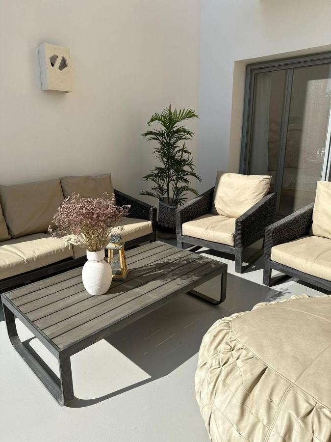 Swanlake Gouna, 3 Bdr Ground Floor Apartment, Directly On Crystal Lagoon.