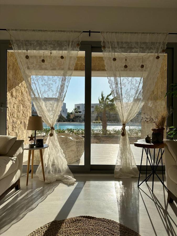 Apartment Swanlake Gouna, 3 Bdr Ground Floor Apartment, Directly On Crystal Lagoon.