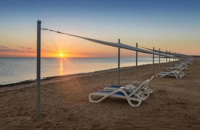 Buki-gravity-homes, App No1, Amazing Spacy Beachfront In 5 Star Gravity Sahl Hasheesh- For Guests With Nonegyptian Passports Apartment