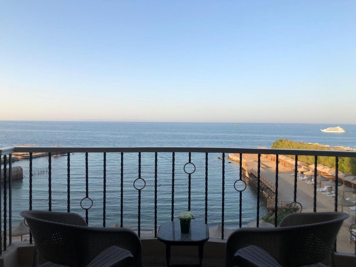 Moon Suites 4*