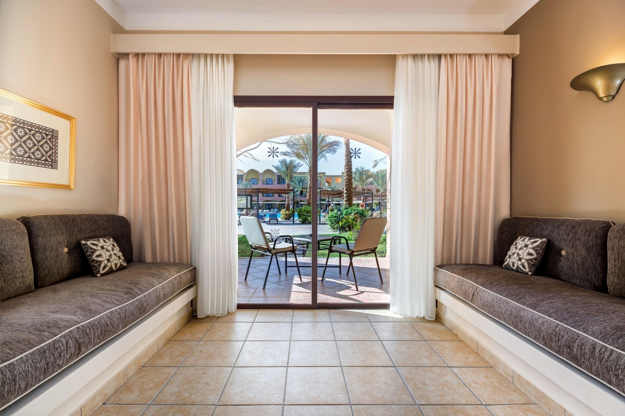 Jaz Makadi Saraya Resort 5*