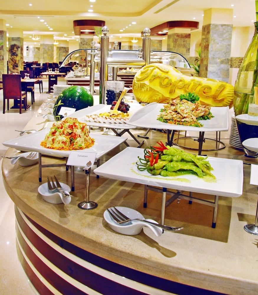 Resort Tropitel Sahl Hasheesh 5*