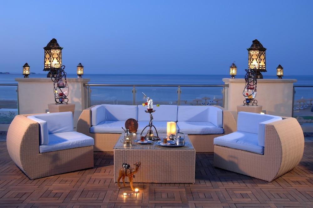 Resort Tropitel Sahl Hasheesh 5*